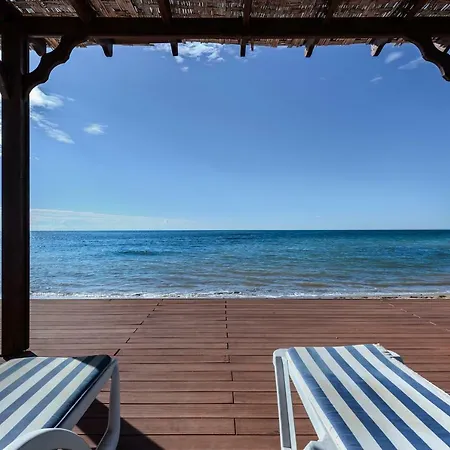 Roxanne Penthouse & Jacuzzi 2 Bedroom Apartman *