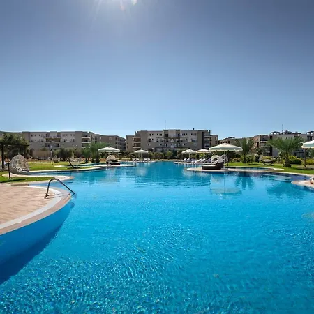 Roxanne Penthouse & Jacuzzi 2 Bedroom Apartman *